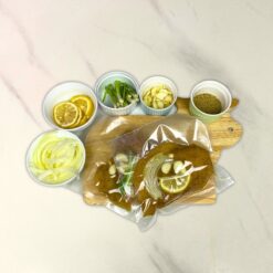 Gà ướp lá thơm kiểu Âu organic Leavia